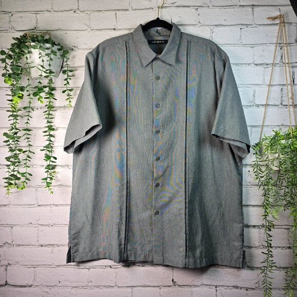 AXIST MENS SHORT SLEEVE BUTTON DOWN DARK GRAY SIZE XL FRONT PLEAT DETAIL - Picture 3 of 8